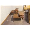 Image 3 : (2) Vintage Mid-Century Tiered End Tables