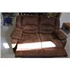 Image 1 : Reclining Love Seat