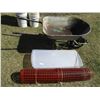 Image 1 : Wheelbarrow, Snow Fence, Plastic Tub