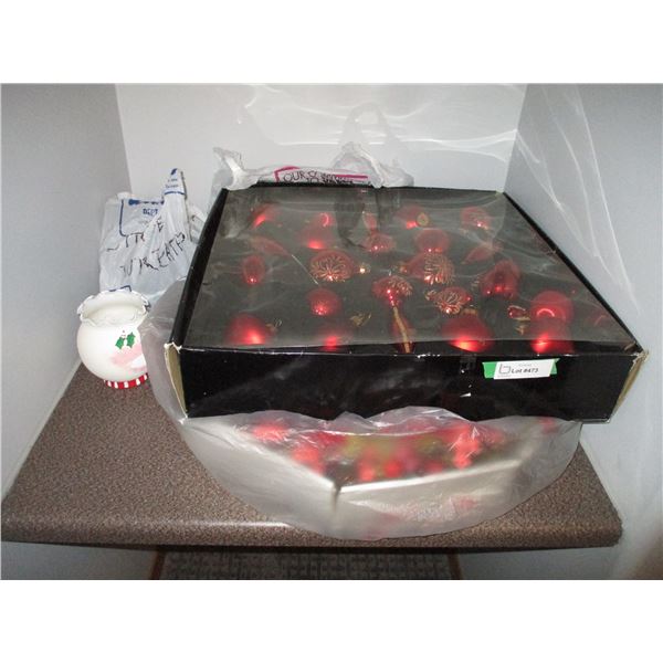 Electric Wreath, Red Ball Ornaments, Christmas Ornaments, etc.