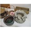 Image 4 : Flower Pots, Basket, Ornaments, etc.