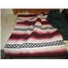 Image 2 : (3) Blankets
