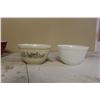 Image 9 : (3) Pyrex Mixing Bowls