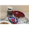 Image 4 : Grater, Tray, Baskets, Microwave Tray, Bird Ornament, Plastic Colander, Football Shaped Dishes