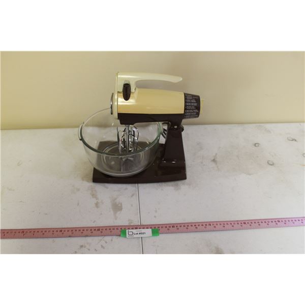 Kenmore Mixer With Glass Bowl - Working