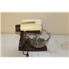 Image 5 : Kenmore Mixer With Glass Bowl - Working