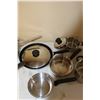 Image 3 : (2) Frying Pans, Cooking Pots, Colander