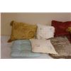 Image 2 : Assortment of Cushions
