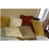 Image 3 : Assortment of Cushions