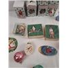 Image 13 : Assorted Christmas Decor