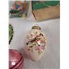 Image 14 : Assorted Christmas Decor