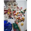 Image 5 : Assorted Christmas Decor