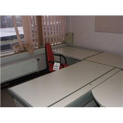 QTY OF OFFICE FURNITURE INCLUDES 1 GREY EXECUTIVE DESK WITH RETURN UNIT, 2 X PEDESTAL UNITS, 1 X 2 D