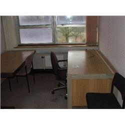 QTY OF OFFICE FURNITURE INCLUDES LIGHT OAK DESK, 1 LIGHT OAK 3 DRAWER PEDESTAL UNIT, 1 X TAMBOUR UNI