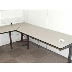 GREY DESK SYSTEM WITH CORNER RETURN, BUILT UNDER 4 DRAWER PEDESTAL UNIT, SET OF MAPLE BUILT IN FILLI