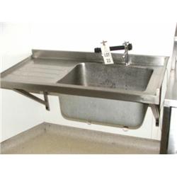 STAINLESS STEEL SINGLE BOWL SINGLE DRAINER 1200 X 600 SINK