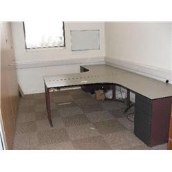 2 X GREY DESK SYSTEM WITH BUILT UNDER 4 DRAWER PEDESTAL UNIT, SET OF BUILT IN MAPLE CUPBOARDS.