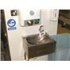 Image 1 : STAINLESS STEEL KNEE OPERATED HAND SINK