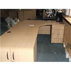 LIGHT OAK DESK WITH 2 DOOR END CUPBOARD & 4 DRAWER PEDESTAL, 1 X CHAIR.