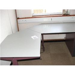 2 X GREY DESK SYSTEM WITH BUILT UNDER 4 DRAWER PEDESTAL, 3 X LOW TAMBOUR UNIT, 1 X LIGHT OAK PEDESTA