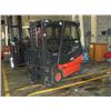 Image 1 : LINDE E 20 4 WHEEL ELECTRIC COUNTERBALANCE FORK TRUCK WITH FULL CANOPY, YEAR 2004.
