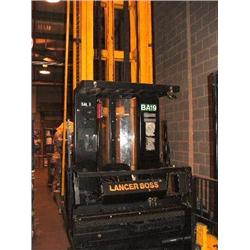 BOSS WA 15 REACH TRUCK YEAR 1988.