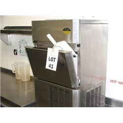 FOSTER FC1300 STAINLESS STEEL COUNTER TOP ICE MAKING MACHINE