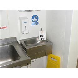STAINLESS STEEL KNEE OPERATED  HAND SINK