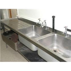 STAINLESS STEEL DOUBLE BOWL SINGLE DRAINER SINK 2400 X 600 WITH UNDER SHELF