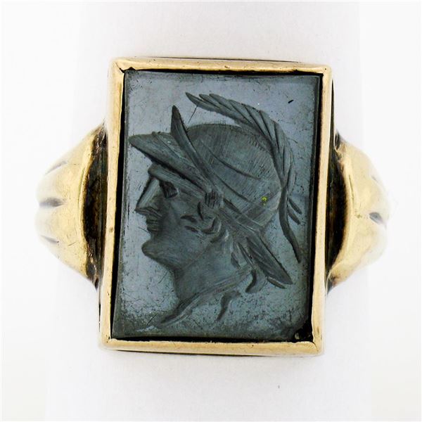 Antique Mens 10K Yellow Gold Rectangular Carved Hematite Intaglio Solitaire Ring