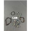 Image 2 : 5 Misc Gem Stones + Pearls Bracelets