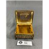 Image 2 : Pretty Vintage Goldtone Footed Music Box
