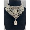 Image 2 : Gorgeous White Rhinestones Necklace
