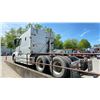 Image 2 : *R* 2013 VOLVO D13 SEMI TRUCK, WHITE, VIN 4V4NC9EJ3DN569005