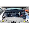 Image 10 : *R* 2013 DODGE RAM 1500, 4DR CREW CAB, WHITE 4.7L, GAS, 4X4 FLEX FUEL, AUTOMATIC, VIN