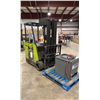 Image 4 : CLARK ESX20 4 STAGE 2200 LBS CAPACITY 600MM MAST HEIGHT 24V ELECTRIC SIDE STAND DOCK TRUCK