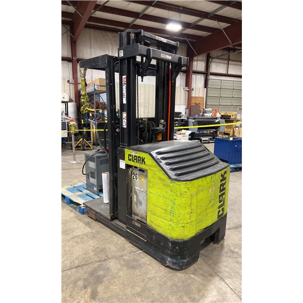 CLARK OP15X SERIES OP15X-091-9297PM 3 STAGE 3000 LBS CAPACITY 600MM MAST HEIGHT 24V ELECTRIC