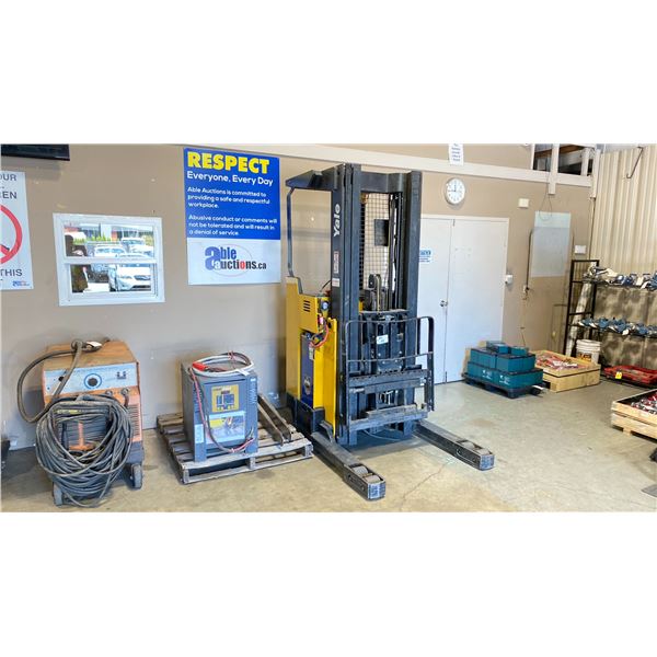 YALE 162G, REACH TRUCK/FORKLIFT, YELLOW, SER #C815N03107A,