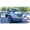 Image 1 : *R* 2012 INTERNATIONAL DURASTAR, DAY CAB, SINGLE AXEL CHASSIS, WHITE, VIN 1HTMMAAP5CJ583853,