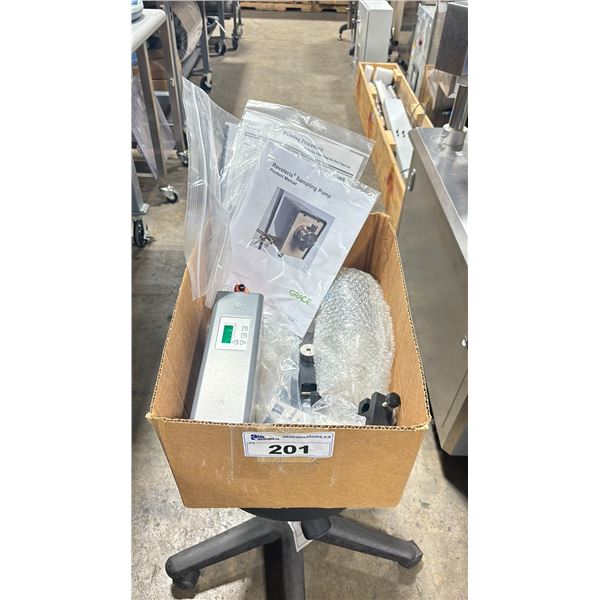 REVELARIS COMMERCIAL LABORATORY SAMPLING PUMP WITH HOSES & FLASK