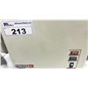 Image 3 : NITROX ( UHP-35ZA ) COMMERCIAL LABORATORY ZERO AIR GENERATOR