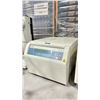Image 1 : THERMO SCIENTIFIC HERAEUS MEGAFUGE 8 COMMERCIAL LABORATORY CENTRIFUGE *NEEDS POWER CABLE*