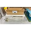 Image 1 : ASSORTED COMMERCIAL LABORATORY GLASSWARE ITEMS & HEIDOLPH TEMPERATURE SENSOR