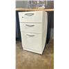 Image 3 : MAPLE TOP U SHAPED 2 DRAWER DESK ( 85"W X 42"D X 29.5"H ), MAPLE TOP RECTANGLE 2 DRAWER DESK