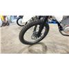 Image 8 : 2021 APOLLO ZHEJIANG ZHENGLONG SPORTS UTENSILS CO. 250CC DIRT BIKE, WHITE GAS, MANUAL, VIN