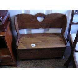 Pine entry bench (130)