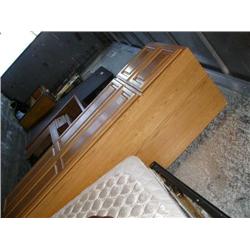 Oak storage cabinet (128)