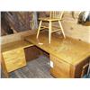 Image 1 : Oak desk with l-unit (128)