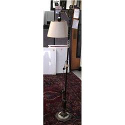 Pole lamp (130)