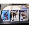 Image 3 : CHOICE on 4 boxes of approx. 1,000 hockey cards (700)
